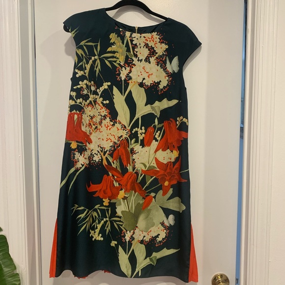 Ted Baker Short Sleeve floral dress with orange pleated detail. Knee length. - Picture 1 of 7